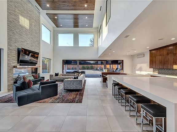3rd image of 1032 Hatch Court