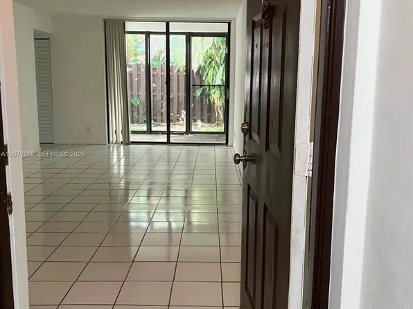 213 Lake Pointe Dr APT 112, Fort Lauderdale, FL 33309