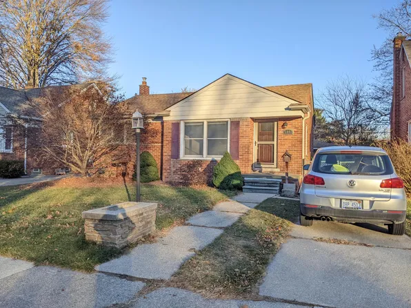 9646 Arcola St, Livonia, MI 48150