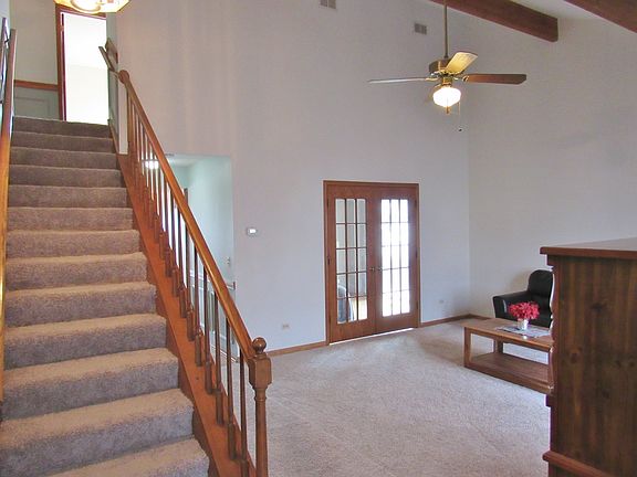 4th image of 13 Scenic Ln