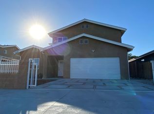 7611 Beck Ave, North Hollywood, CA 91605