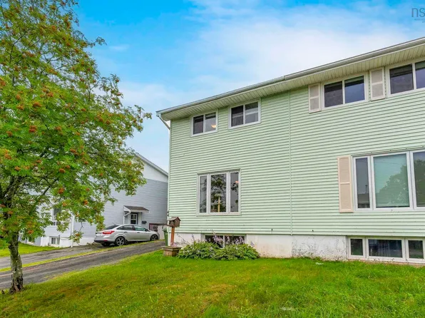 44 Tillock Dr, Lower Sackville, NS B4C 1K7