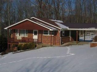 661 Old Turnpike Rd, Sutton, WV 26601
