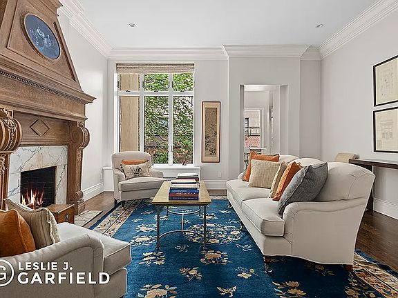 2nd image of 51 W 71st St #1