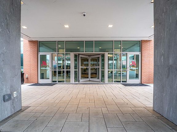 3rd image of 2 Waterfront Pl W #17