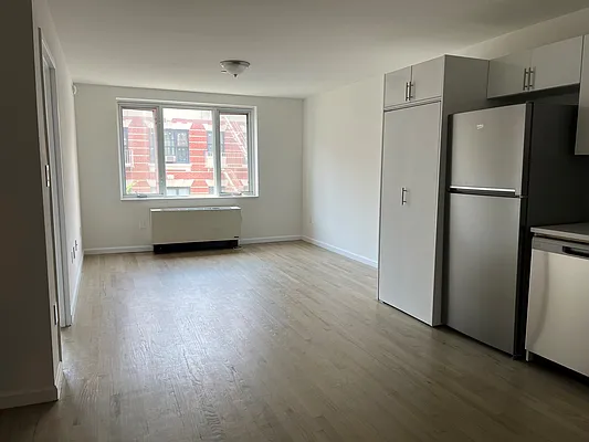 Rented by Lalezarian Properties | media 10