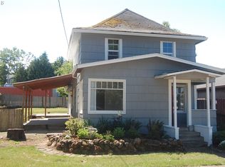 223 N 6th St, Carlton, OR 97111