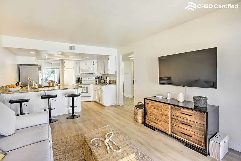 3BR Furnished Townhouse in Carlsbad — Photo 4