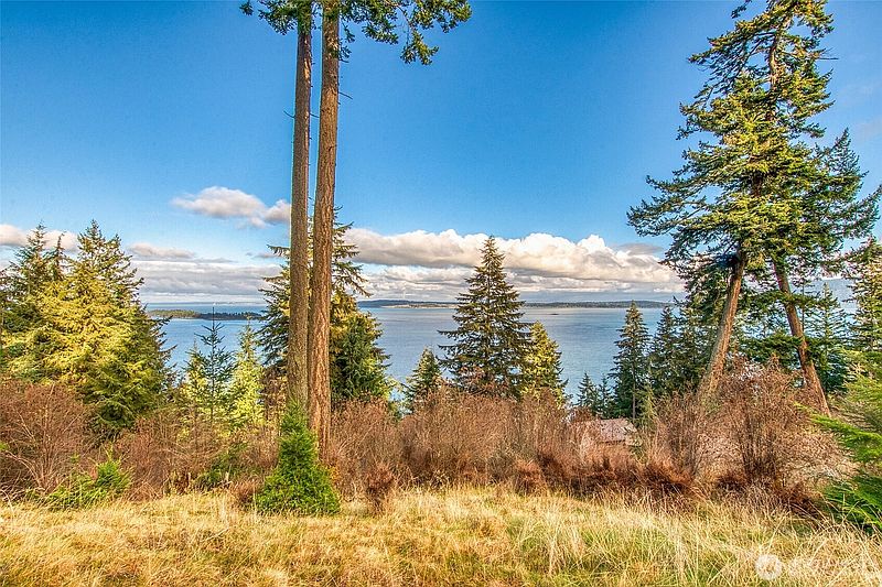 2nd image of 359 Georgia Strait Lane