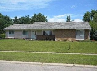 105 Timber Ridge Dr, Pickerington, OH 43147