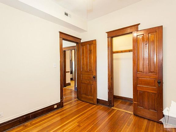 3rd image of 1405 W Belden Ave #2V