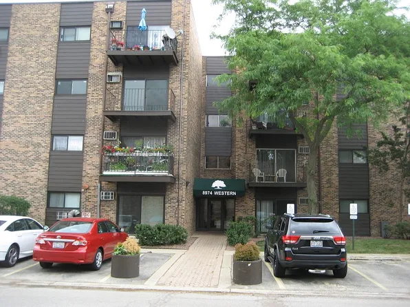8974 N Western Ave, Des Plaines, IL