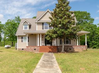 82 Lilli Ln, Poplarville, MS 39470