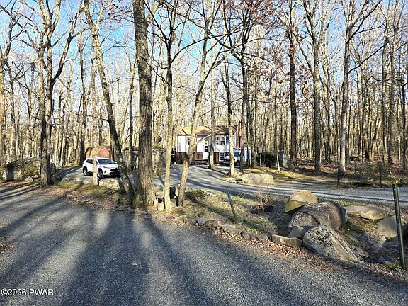4th image of 113 Blueridge Ln