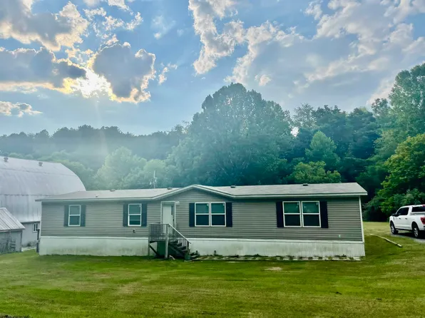 2128 Glady Fork Rd, Weston, WV 26452