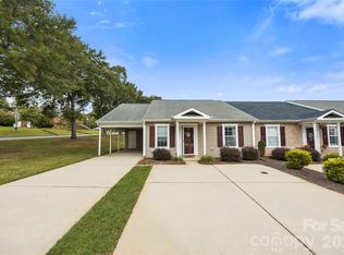 1001 Old Chestnut Way, Cramerton, NC 28032