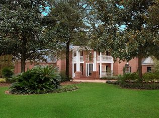 2 Watertree Dr, The Woodlands, TX 77380