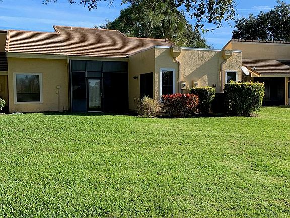3rd image of 138 Country Club Dr