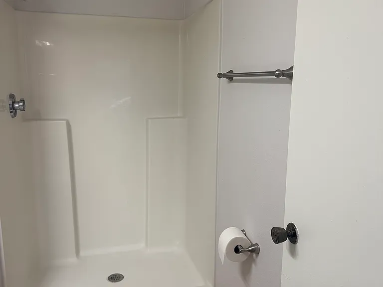 2300 Pembrook Dr #1 — Photo 15