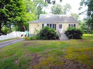 52 Baldwin Rd, Billerica, MA 01821
