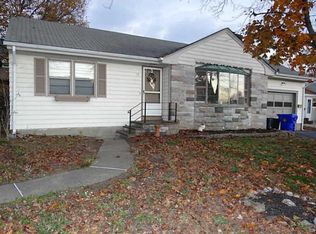 10 Raymond Rd, North Providence, RI 02911