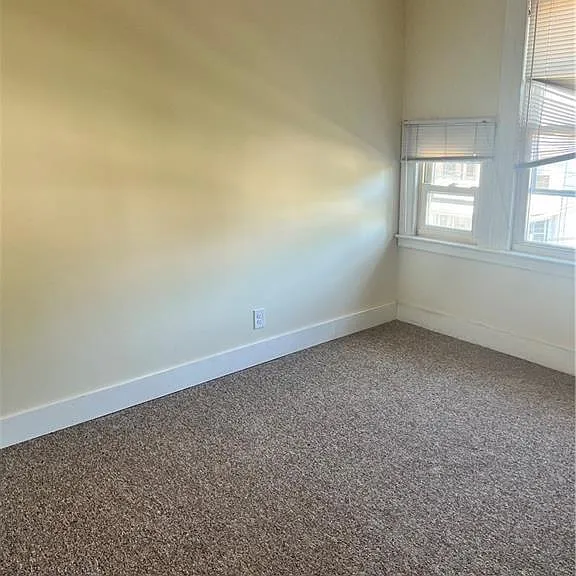 250 Willow St #3 — Photo 8