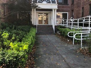 2140 Knapp St APT 5C, Brooklyn, NY 11229