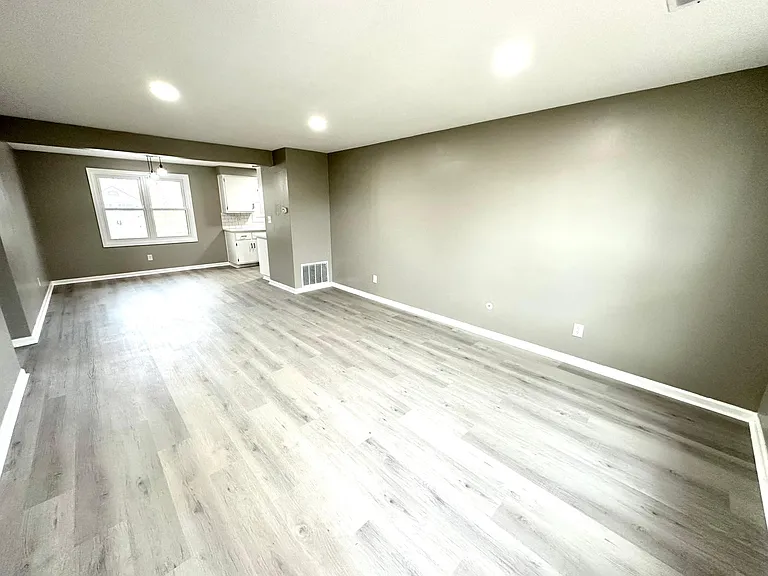4128 Alhambra Dr — Photo 5