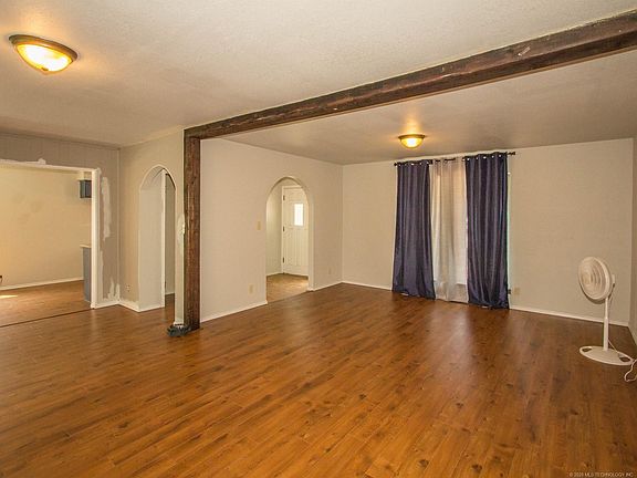 5th image of 3249 S 213 East Ave