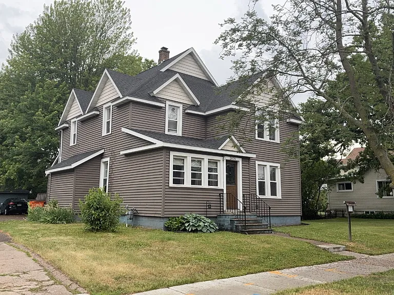 2026 4th St — Photo 1