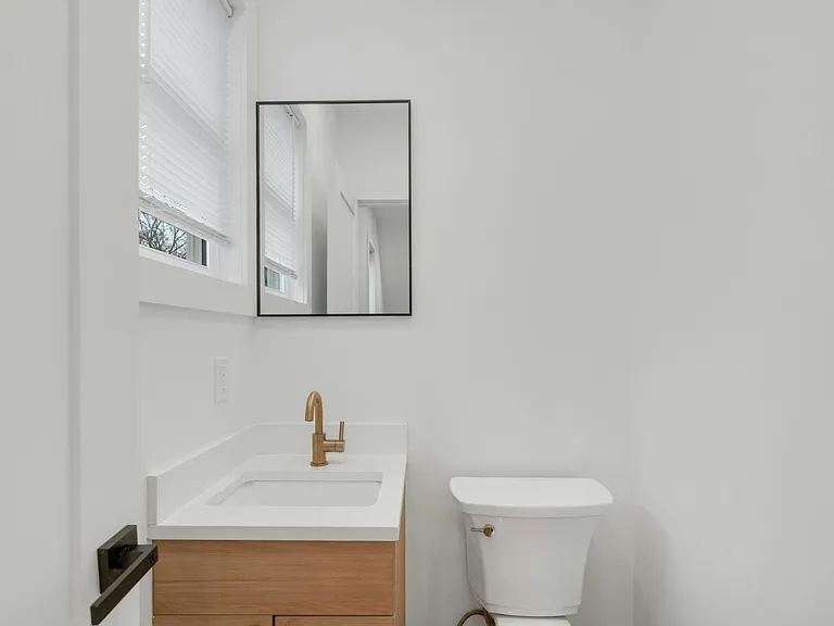 71 Mission St #A — Photo 8