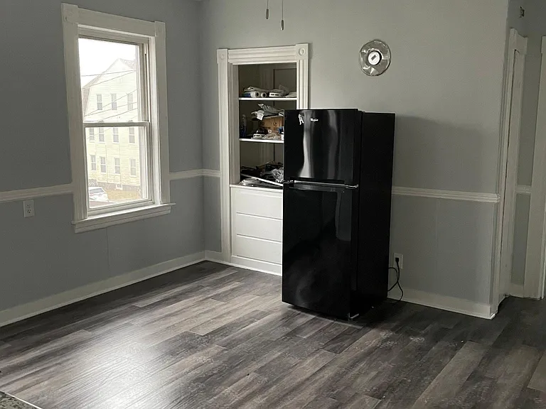 12 Scrimgeour Rd #1 — Photo 12