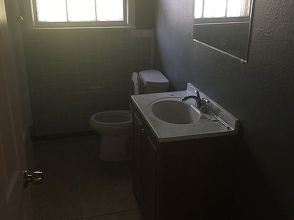 2nd image of 1307 Cedar Oaks Blvd