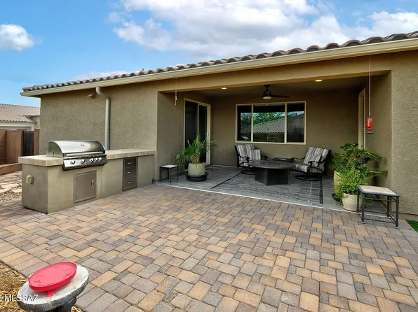 10261 E Iron Horse Trl, Tucson, AZ 85747