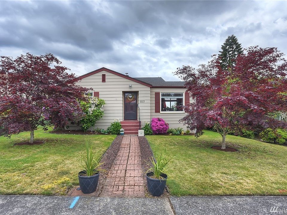 Be a part of Lower Manette's quaint, peaceful community and be the envy of your friends 