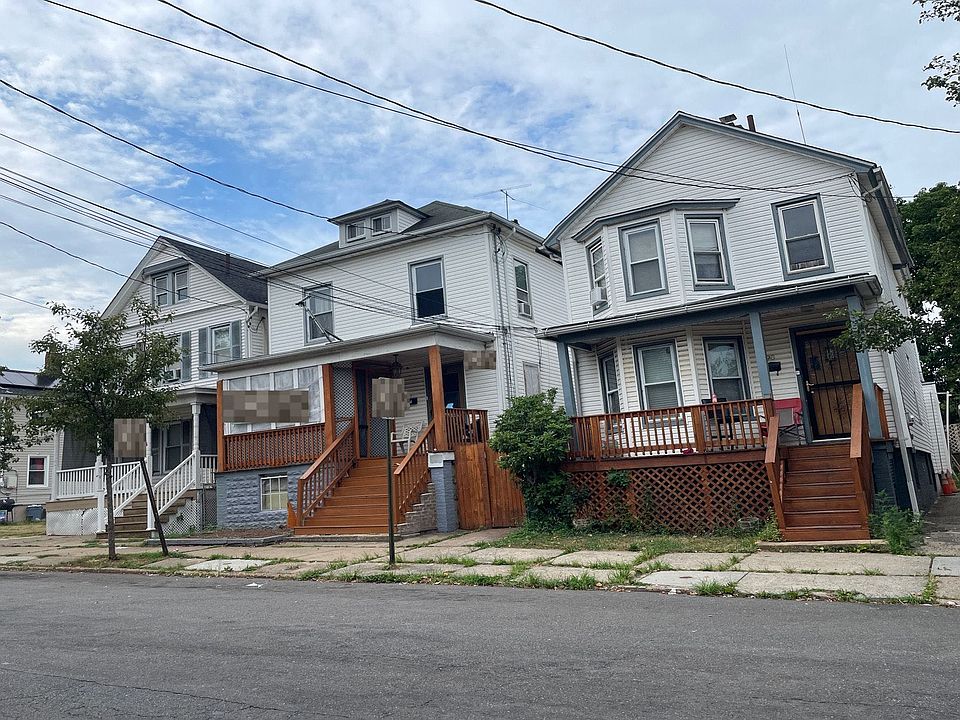 2nd image of 96 Baldwin St