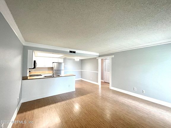 Family Room to Kitchen