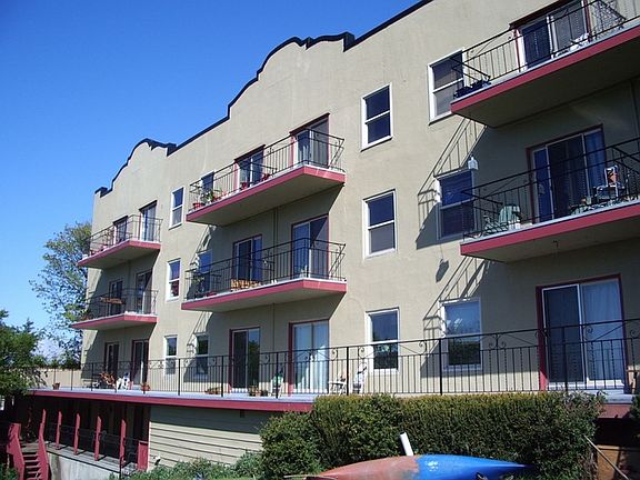 3rd image of 1208 10th Ave W APT A6