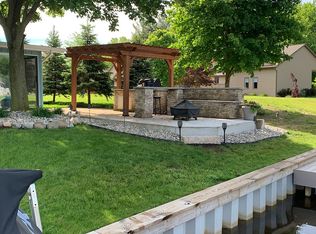 12513 Park Dr, Wayland, MI 49348
