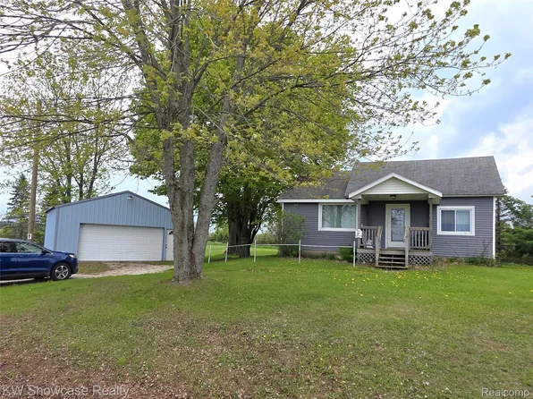 19281 50th Ave, Marion, MI 49665