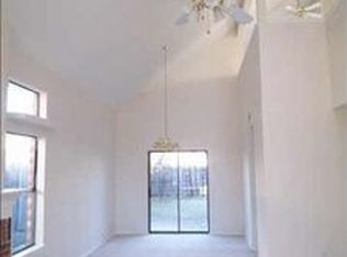 914 Ragland Dr, Cedar Hill, TX 75104