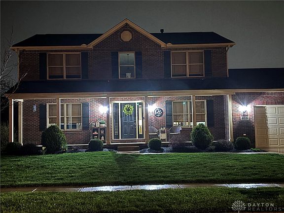 3rd image of 815 Flanders Ave