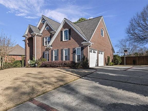 4th image of 4461 Waterbury Ln