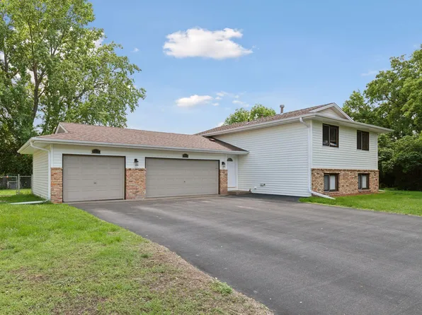 8208 Quebec Ct N, Brooklyn Park, MN 55445