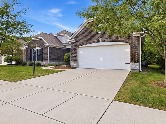 3rd image of 10106 Solace Ln