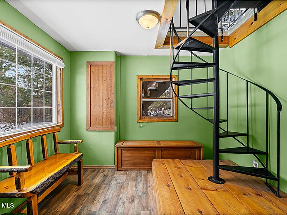 4th image of 147 Beach Road