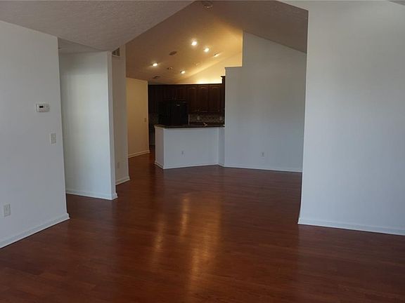 5th image of 1802 Cascade Park Dr SW