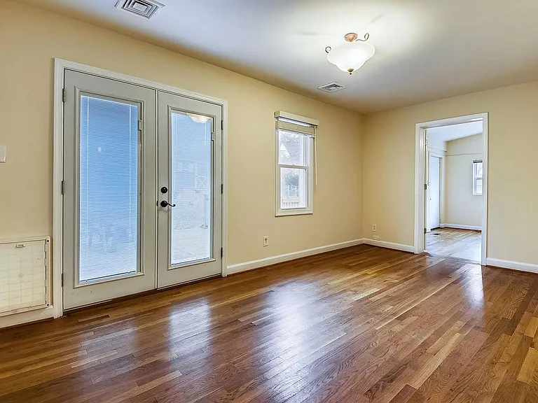 210 E Hamilton Ave — Photo 6