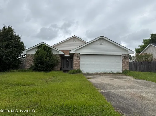 14232 S Country Hills Dr, Gulfport, MS 39503