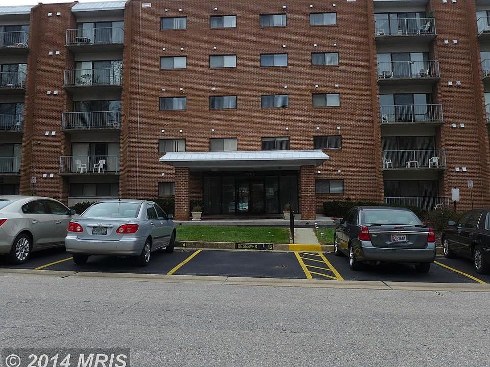 Sought After Greengate Condo